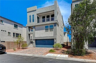 7760 Misty Oaks Ave in Las Vegas, NV - Building Photo - Building Photo