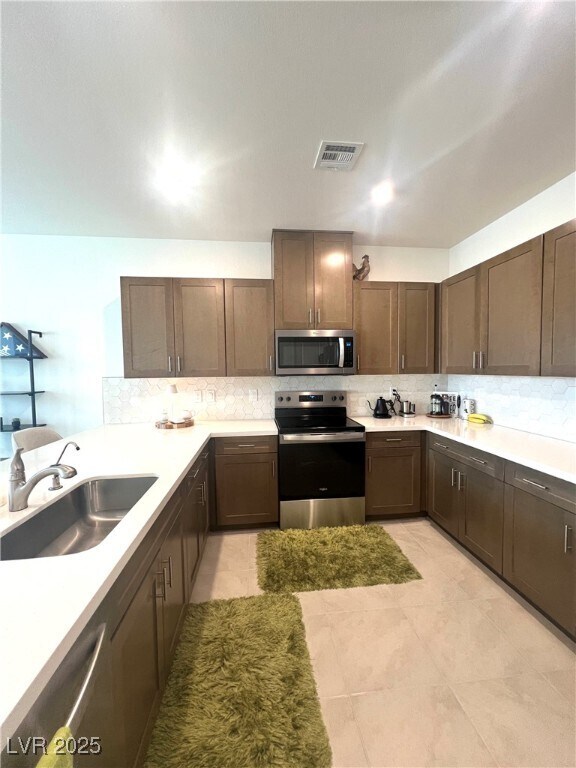 357 Ukelele Pl in Henderson, NV - Building Photo - Building Photo