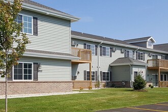 PRINTERS ROW APARTMENTS in Lomira, WI - Building Photo - Building Photo