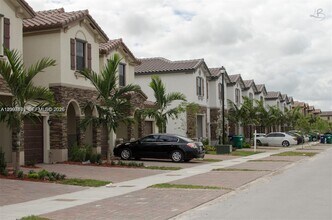 11508 SW 254th St in Princeton, FL - Building Photo - Building Photo