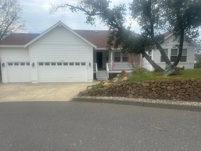 515 Rosebush Ct in Angels Camp, CA - Building Photo - Building Photo