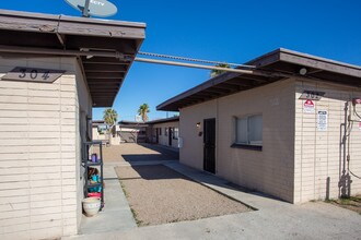 302-304 W Ventura St in Tucson, AZ - Building Photo - Building Photo