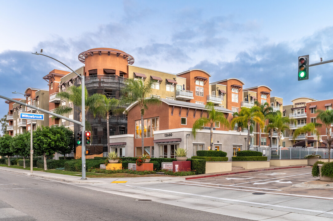 Chapman Commons in Garden Grove, CA - Foto de edificio