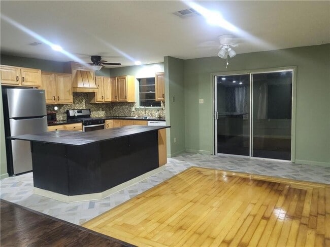 property at 2713 Cerritas Via