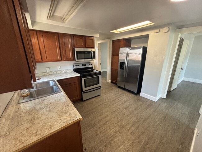 property at 921 6th St S