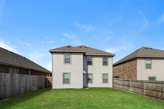 1407 Mark in Ennis, TX - Building Photo - Building Photo