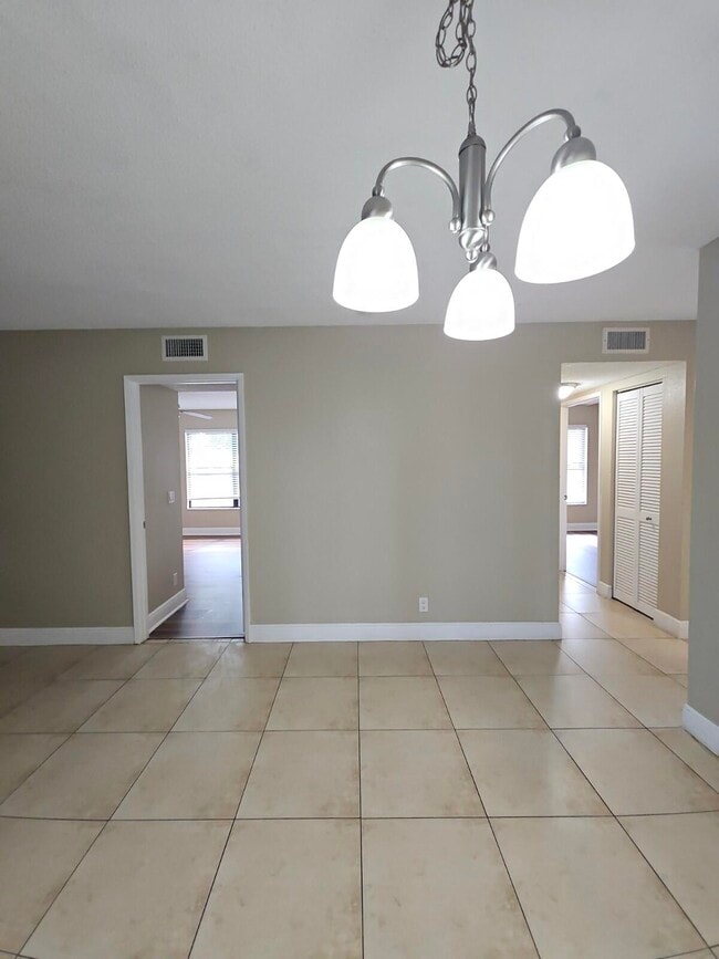 1520 Windorah Way in West Palm Beach, FL - Building Photo - Building Photo