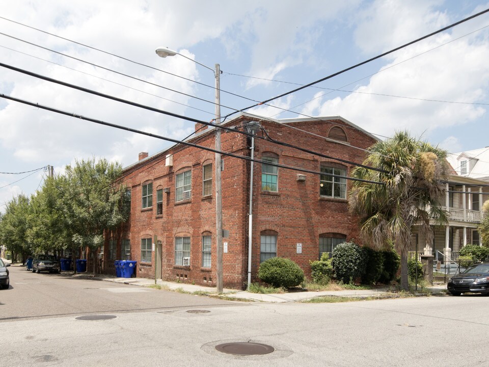 76 Nassau St in Charleston, SC - Building Photo