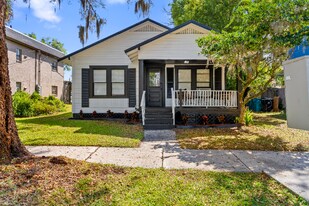 412 Harwood St in Orlando, FL - Building Photo