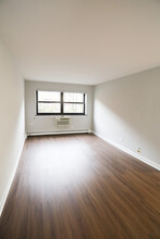 2835 N Cambridge Ave, Unit #216 in Chicago, IL - Building Photo - Building Photo