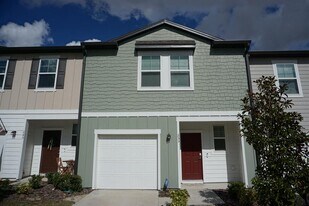 253 Mandovi St in Davenport, FL - Building Photo
