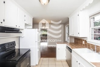 227 17th St in West Columbia, SC - Building Photo - Building Photo