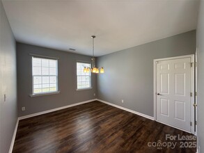 4819 Abercromby St in Charlotte, NC - Building Photo - Building Photo