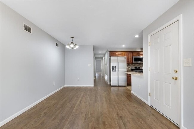 150 Congress St in Jersey City, NJ - Building Photo - Building Photo