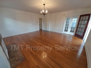 619 E Cook St in Santa Maria, CA - Building Photo - Building Photo