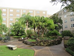 1750 St Charles Ave, Unit 305 in New Orleans, LA - Building Photo - Building Photo