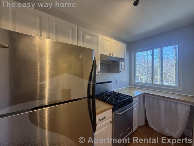 63 Waterhouse St in Somerville, MA - Foto de edificio - Building Photo