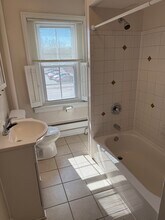 49 E High St, Unit 49 High in Pottstown, PA - Foto de edificio - Building Photo