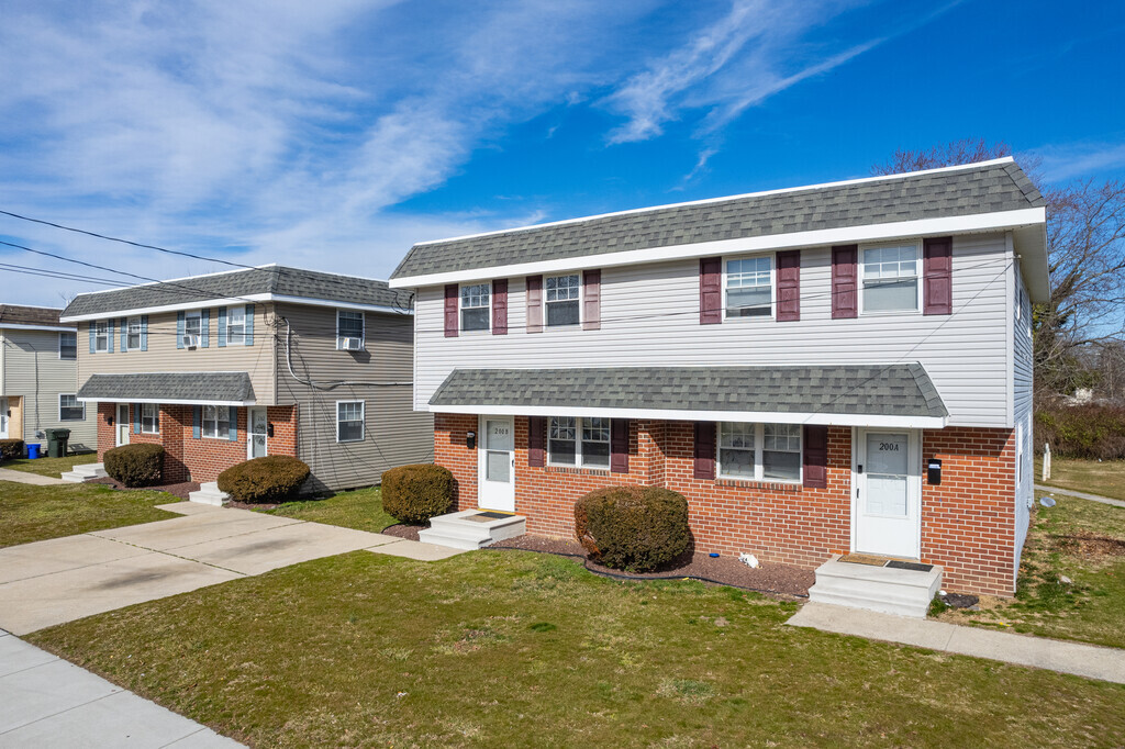 Northridge Townhomes in Pleasantville, NJ - Building Photo