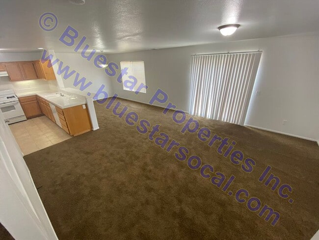 15096 Roan Cir in Victorville, CA - Building Photo - Building Photo