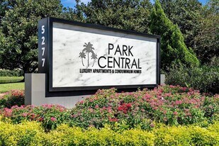 2336 Mid Town Terrace in Orlando, FL - Building Photo