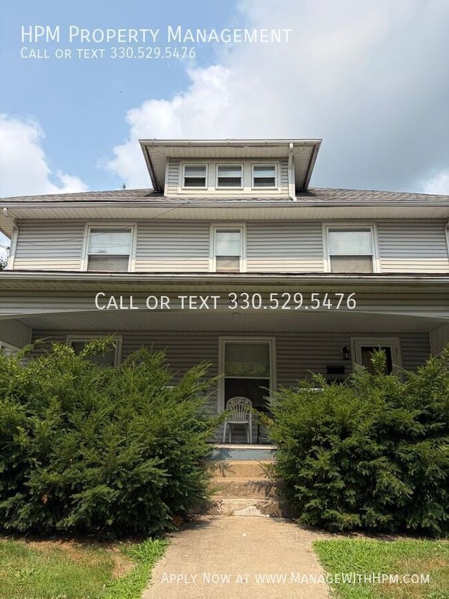 28 Grand Ave