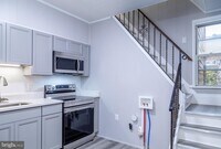 134 1/2 W Spruce St photo'