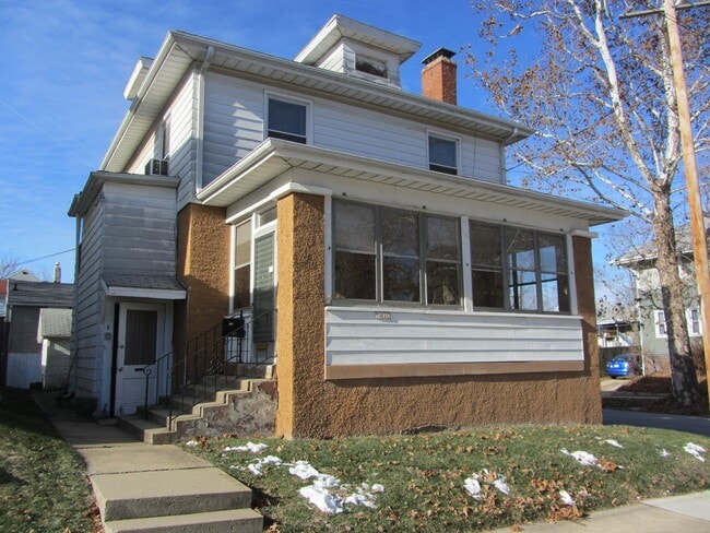property at 410 N Mclean St