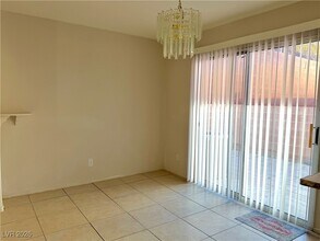 2710 Positive Ct in North Las Vegas, NV - Building Photo - Building Photo