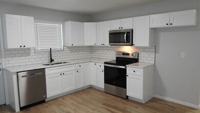 309 E Short Ave in Independence, MO - Building Photo - Building Photo