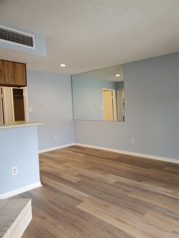 3919 Fairmont Pkwy-Unit -210 in Pasadena, TX - Building Photo - Building Photo
