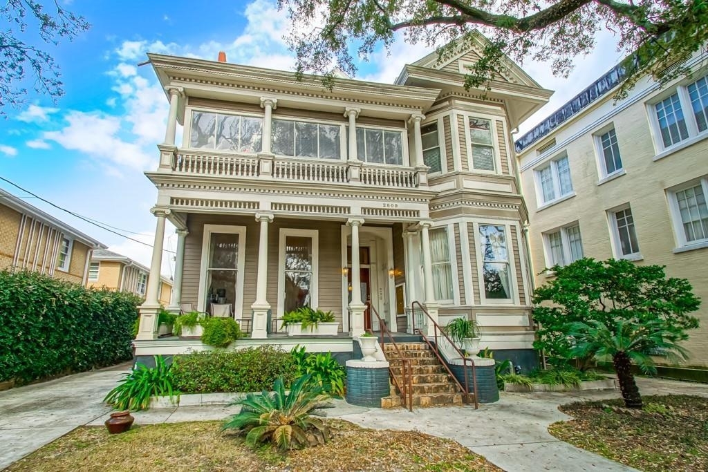 2809 Saint Charles Ave in New Orleans, LA - Building Photo