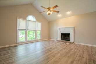 2169 Bauling Ln in Clarksville, TN - Building Photo - Building Photo