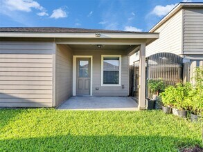 8919 Summerset Meadow Ct in Houston, TX - Building Photo - Building Photo