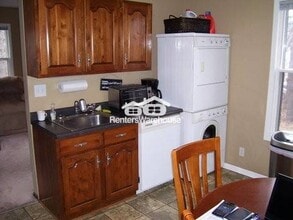 2405 1st Ave E in North St. Paul, MN - Building Photo - Building Photo