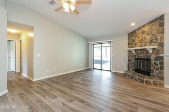 1441 Kingfisher Ln N in Jacksonville, FL - Building Photo - Building Photo