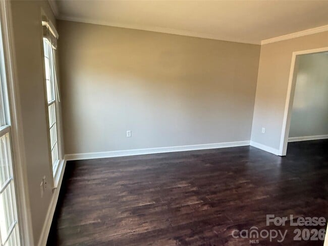 8708 Parkchester Dr in Charlotte, NC - Building Photo - Building Photo