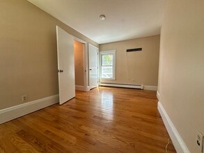 164 W Central St in Natick, MA - Building Photo - Building Photo