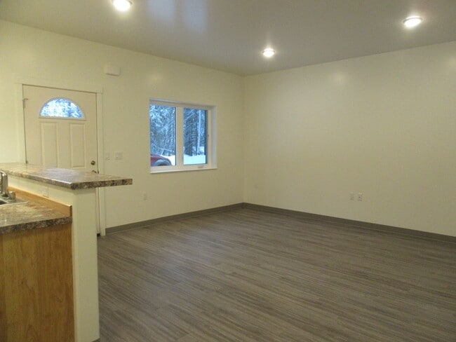 1246 Shane Ct in North Pole, AK - Building Photo - Building Photo