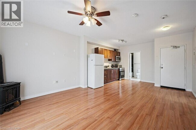 159 Church St in Kitchener, ON - Building Photo - Building Photo