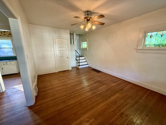 44 E Parkwood Dr in Dayton, OH - Building Photo - Building Photo