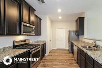 320 E Georgia Terrace in Mustang, OK - Foto de edificio - Building Photo