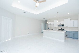 4419 22nd St SW in Lehigh Acres, FL - Foto de edificio - Building Photo