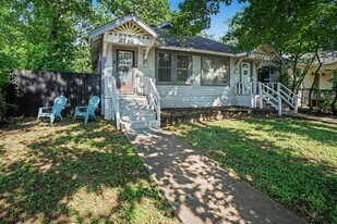 2112 McMillan Ave in Dallas, TX - Building Photo