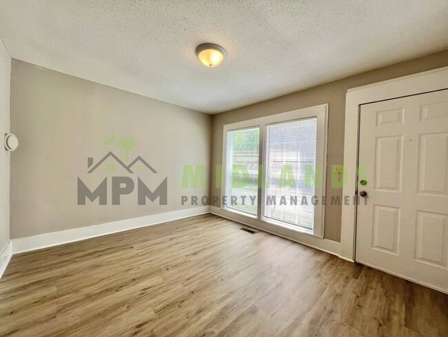 4709 Jones St in Columbia, SC - Building Photo - Building Photo