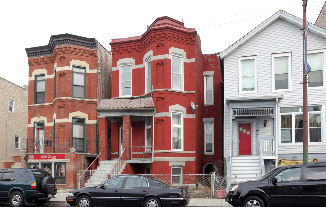 3525 S Indiana Ave in Chicago, IL - Foto de edificio