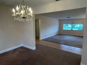 2003 SW 18th St in Boynton Beach, FL - Building Photo - Building Photo