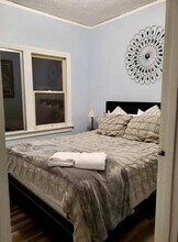 1205 Gordon St, Unit Hollywood 3 Br Remodelled in Los Angeles, CA - Building Photo - Building Photo