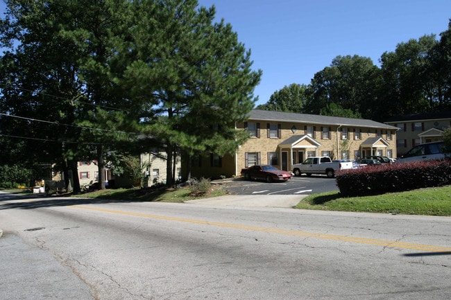 Live Connected. Live Collier. in Atlanta, GA - Building Photo - Building Photo