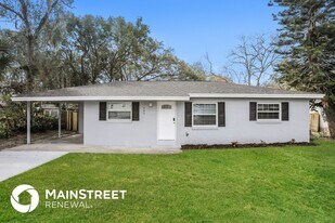 280 E Church Ave in Longwood, FL - Building Photo